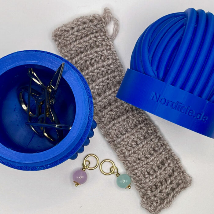 Aufbewahrungsbox Wollknäuel blau offen